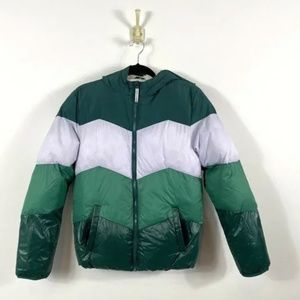 Never Worn Kids Size L Youth Retro Puffer Chevron Green to White Winter Coat